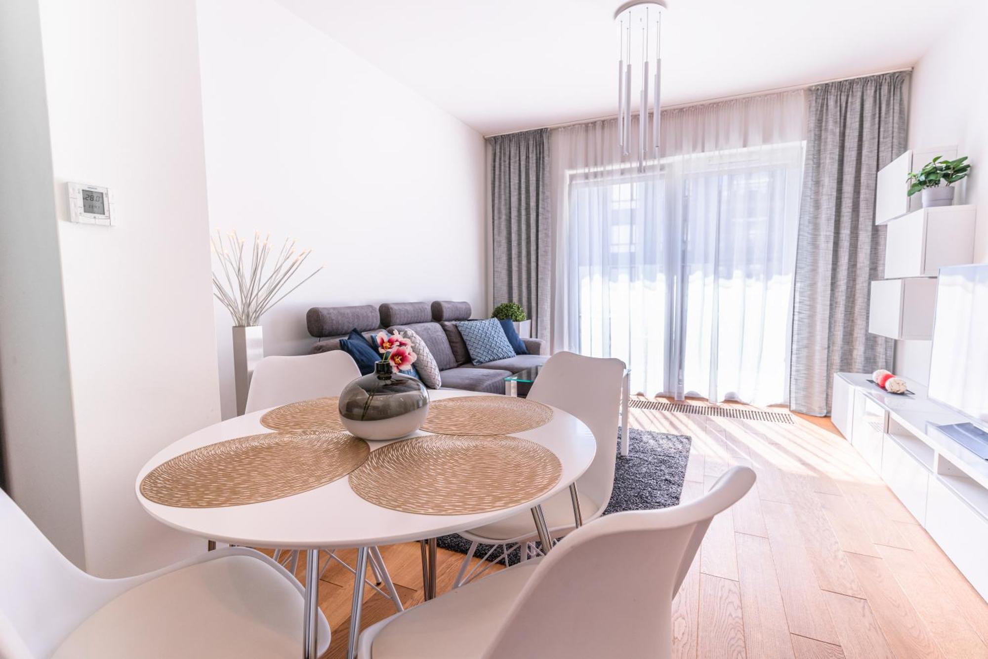 Apartamenty Homely Place Serce Poznania - Stary Rynek - Parking Номер фото